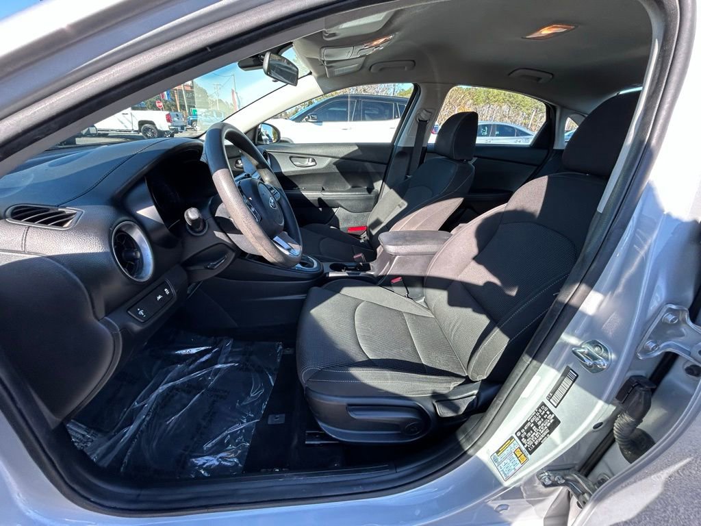 Used 2019 Kia Forte LXS image 27