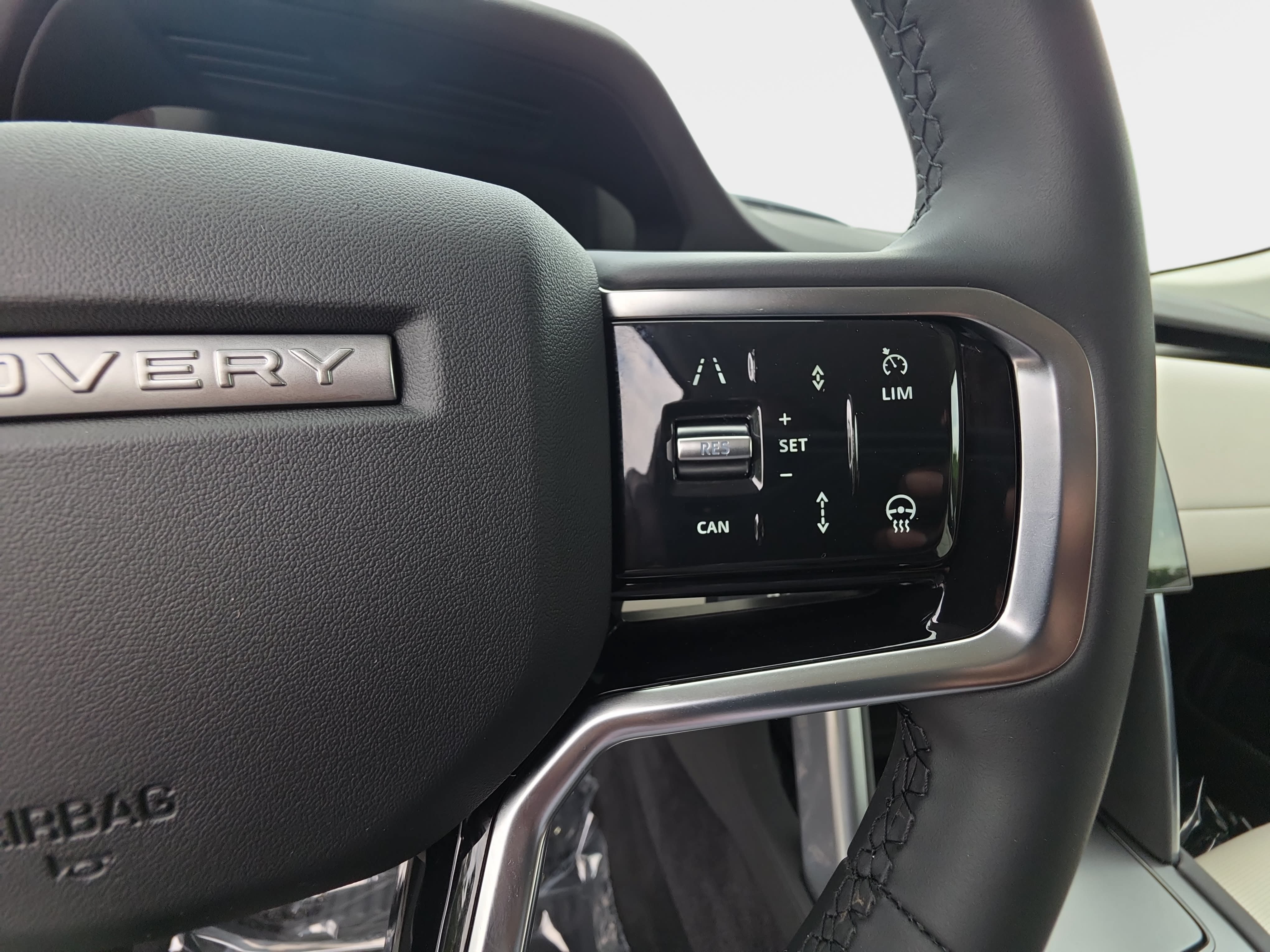 Used 2025 Land Rover Discovery Sport S AWD/4WD image 18