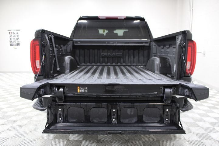 Used 2022 GMC Sierra 1500 SLT w/ SLT Convenience Package AWD/4WD image 14