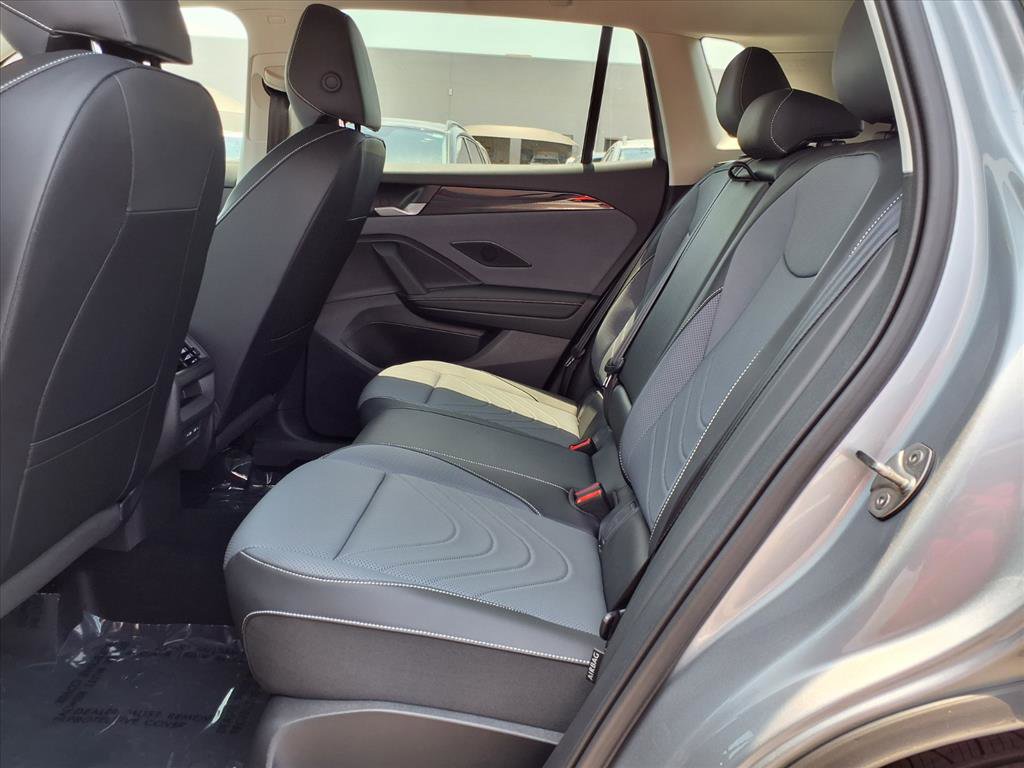 New 2026 Volkswagen Tiguan SE image 12