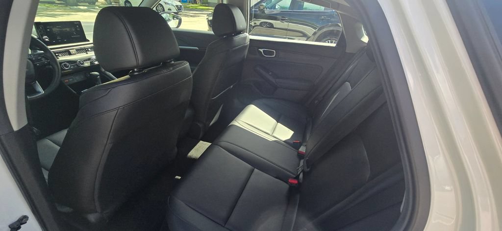 Certified 2026 Acura Integra FWD image 33
