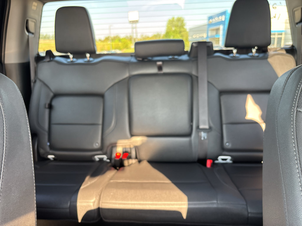 Used 2026 GMC Sierra 1500 SLT AWD/4WD image 14