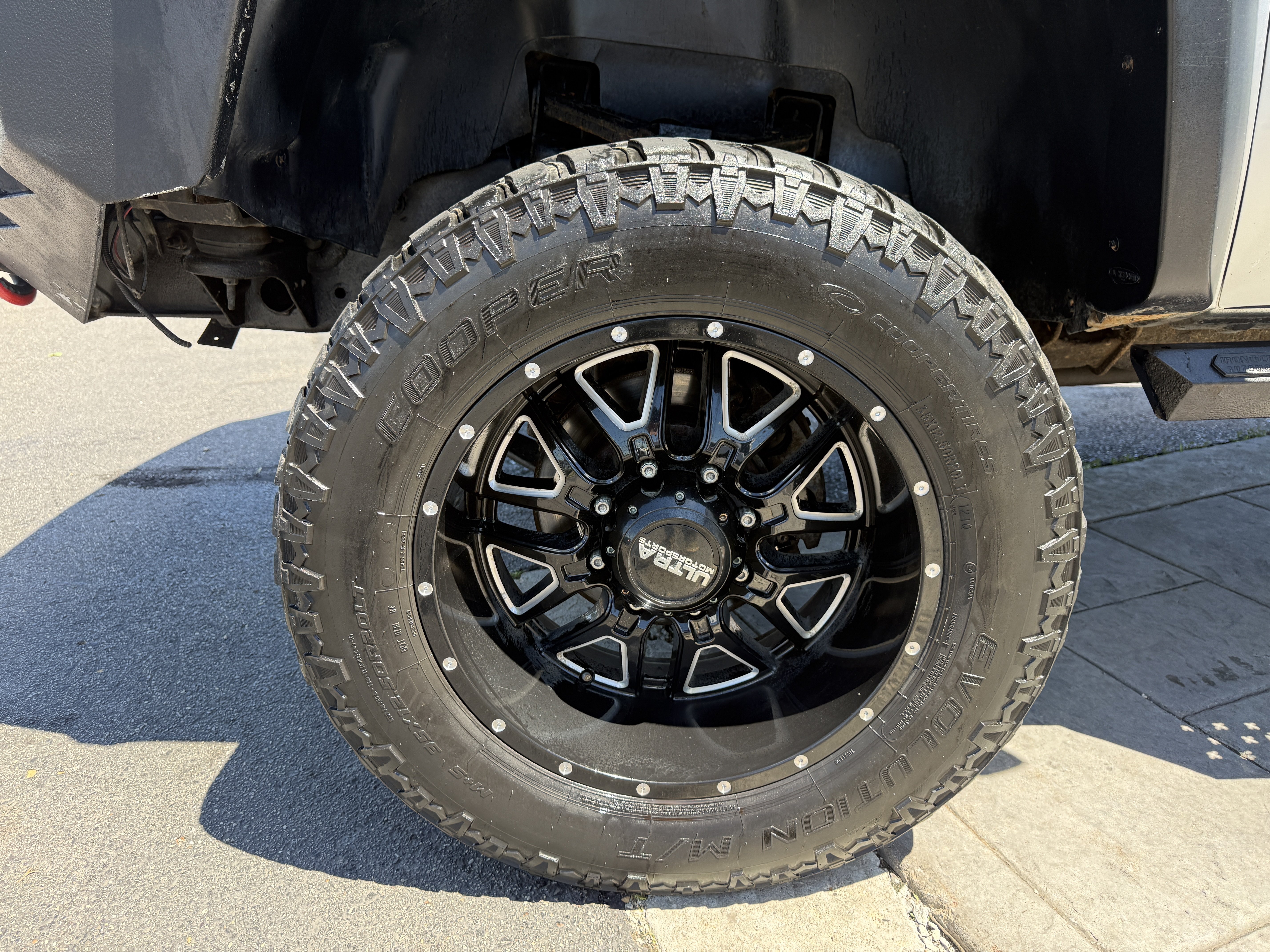 Used 2014 Chevrolet Silverado 2500 LT w/ Z71 Appearance Package AWD/4WD image 16