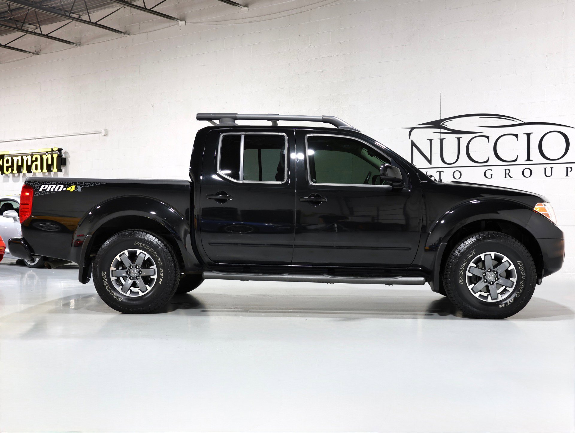 Used 2017 Nissan Frontier PRO-4X w/ Pro-4x Luxury Package AWD/4WD image 21