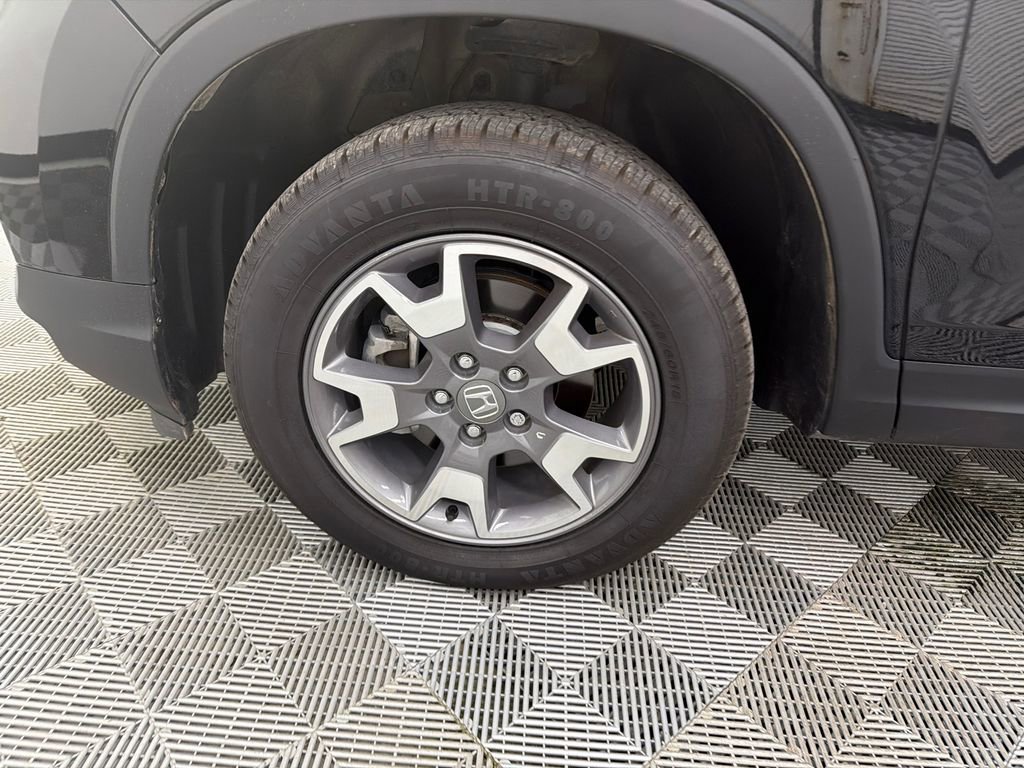 Used 2023 Honda Passport TrailSport image 13