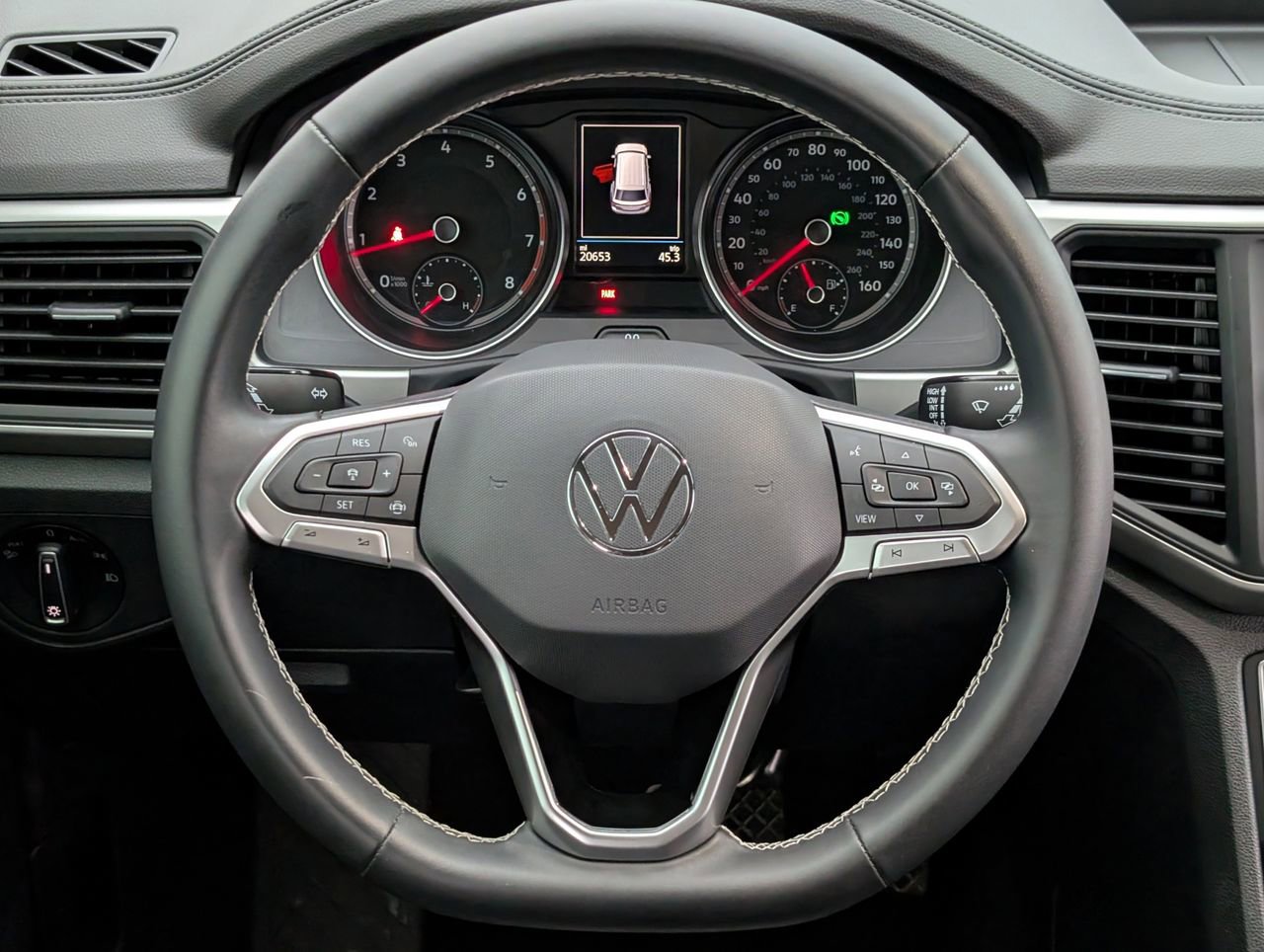 Used 2021 Volkswagen Atlas SE image 11