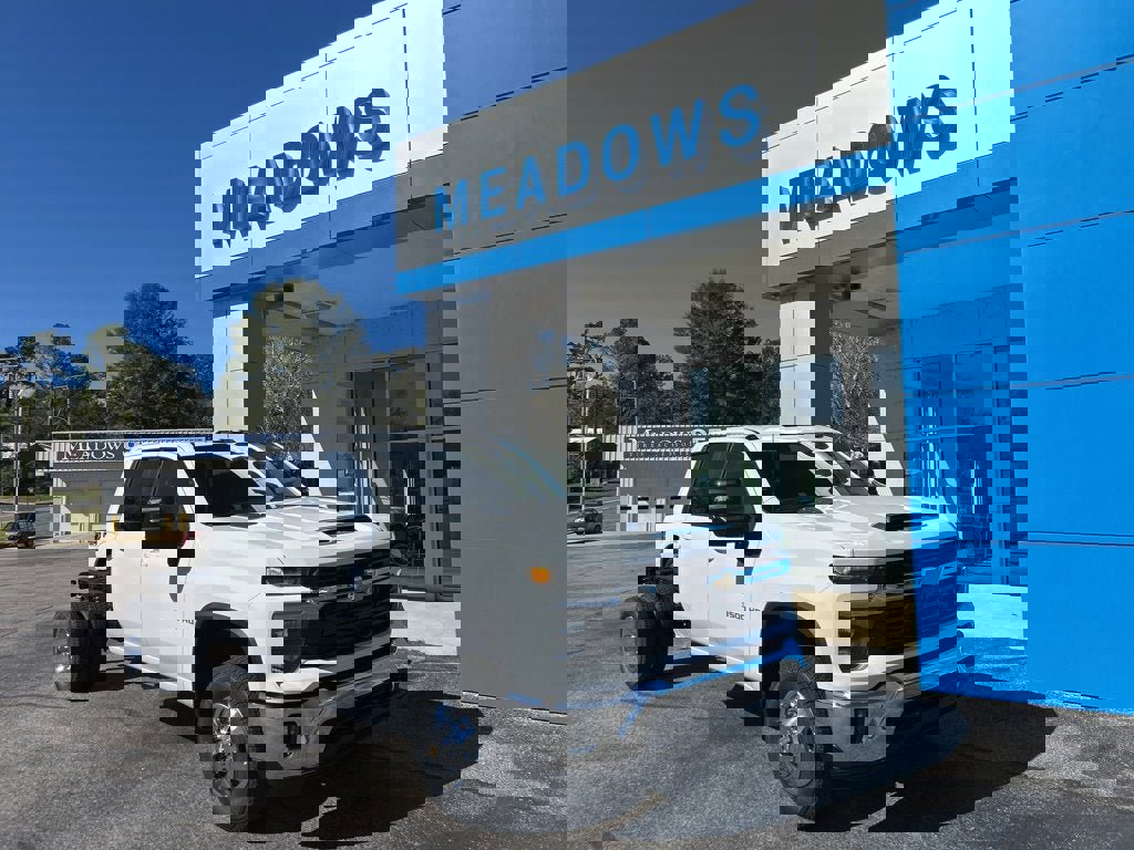 New 2026 Chevrolet Silverado 3500 LT w/ Convenience Package image 1