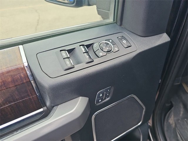 Used 2017 Ford F250 Platinum w/ Platinum Ultimate Package image 22