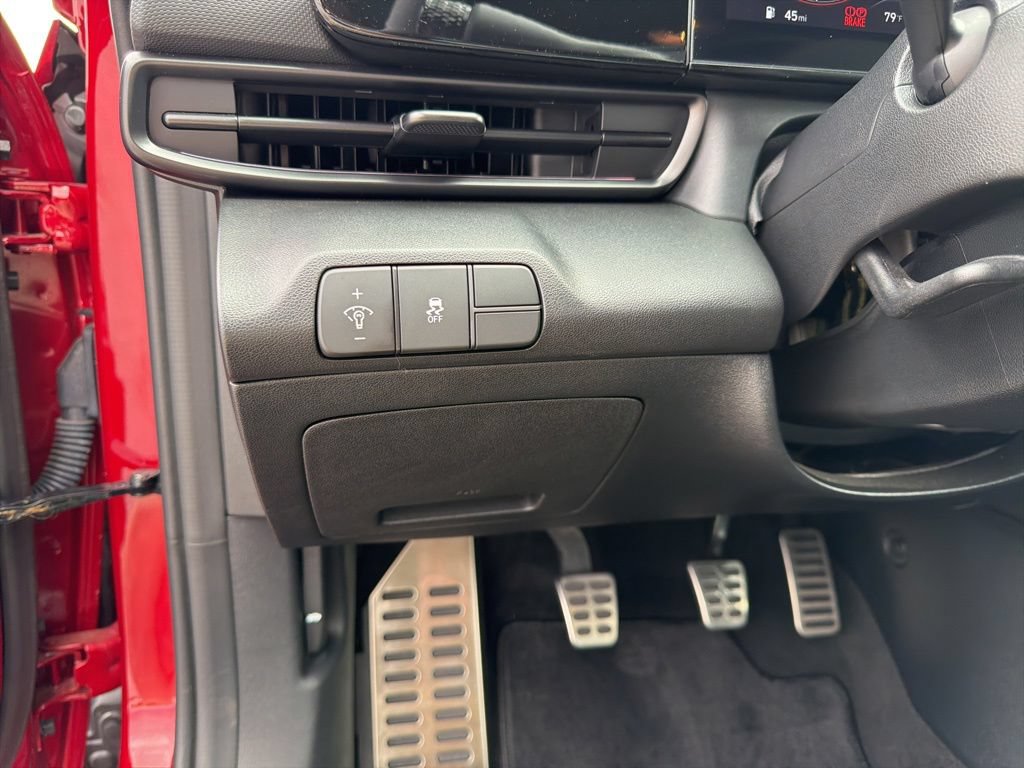 Used 2025 Hyundai Elantra N FWD image 23