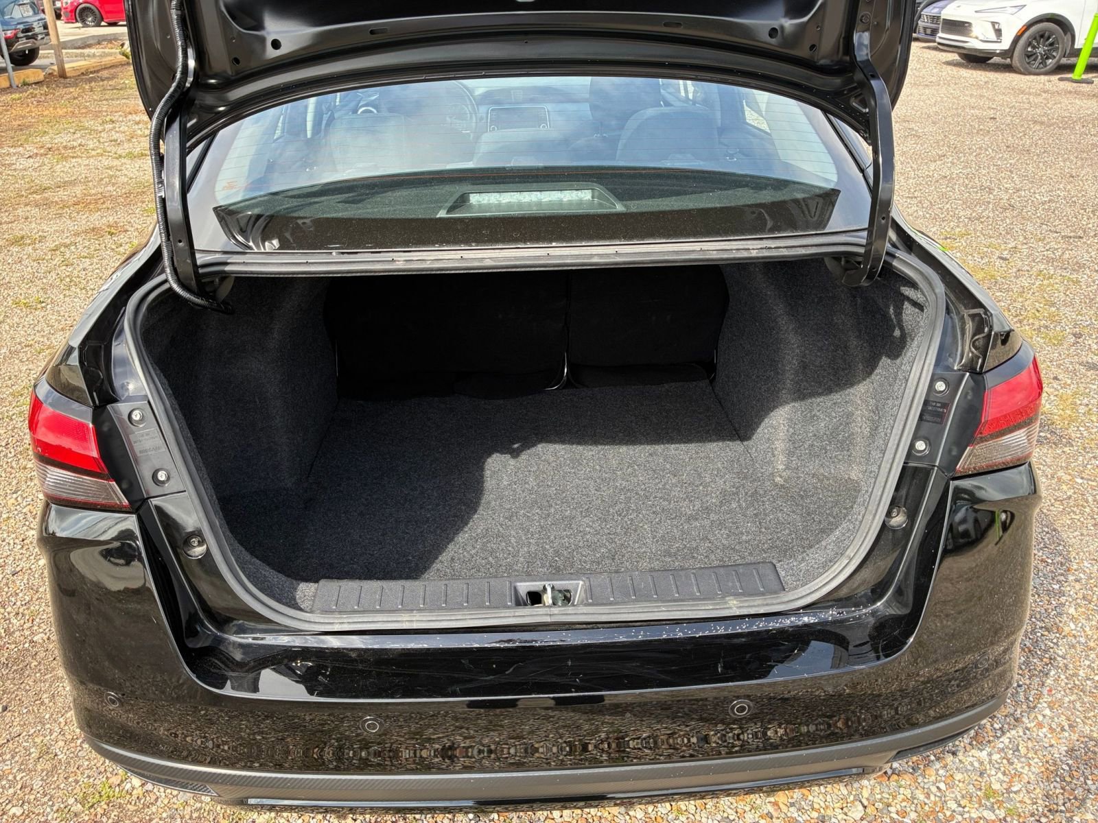 Used 2025 Nissan Versa SV image 23