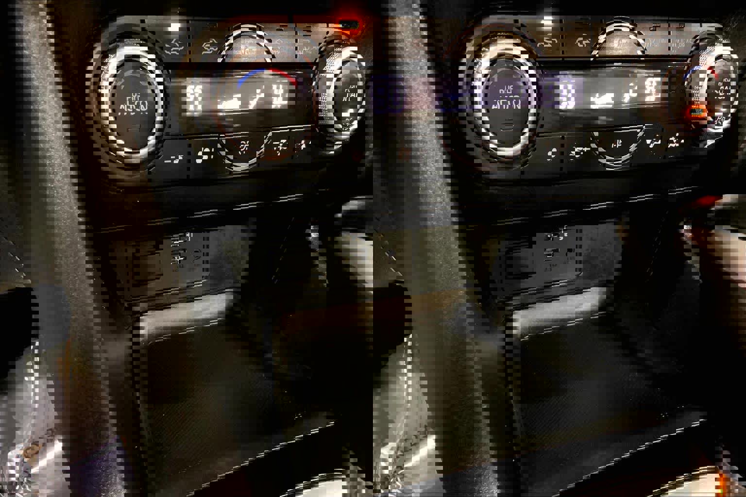 Used 2018 MAZDA MAZDA3 Touring image 35