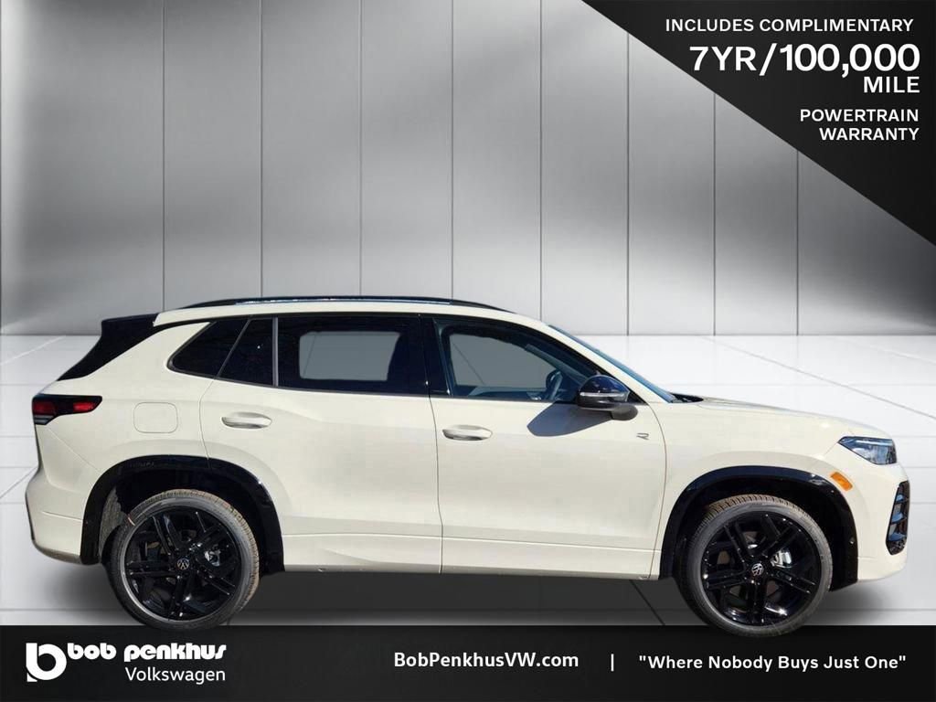 New 2026 Volkswagen Tiguan SE R-Line image 24