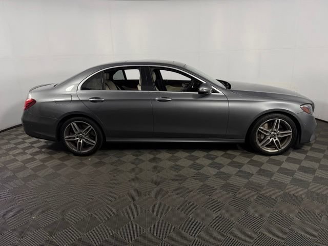Used 2018 Mercedes-Benz E 400 4MATIC Sedan image 10