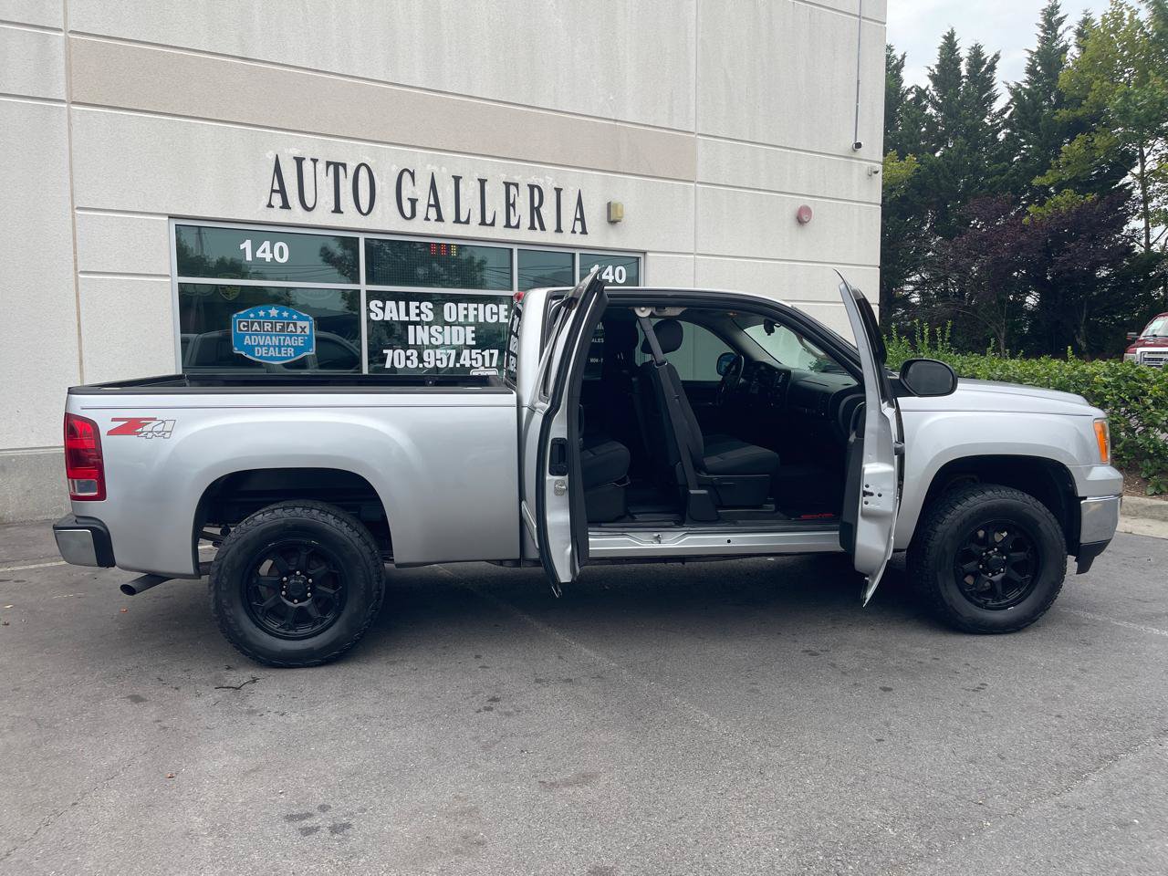 Used 2012 GMC Sierra 1500 SLE w/ Power Tech Package AWD/4WD image 17