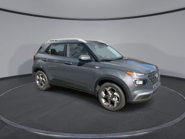 New 2025 Hyundai Venue SEL image 2