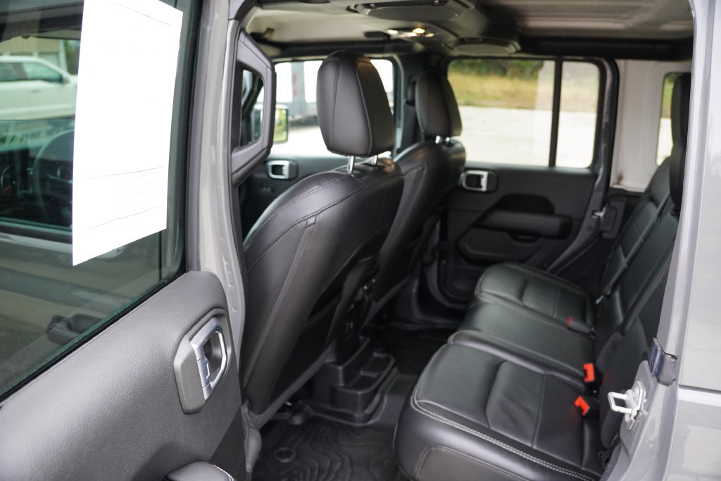 Certified 2020 Jeep Wrangler Unlimited Sahara AWD/4WD image 17