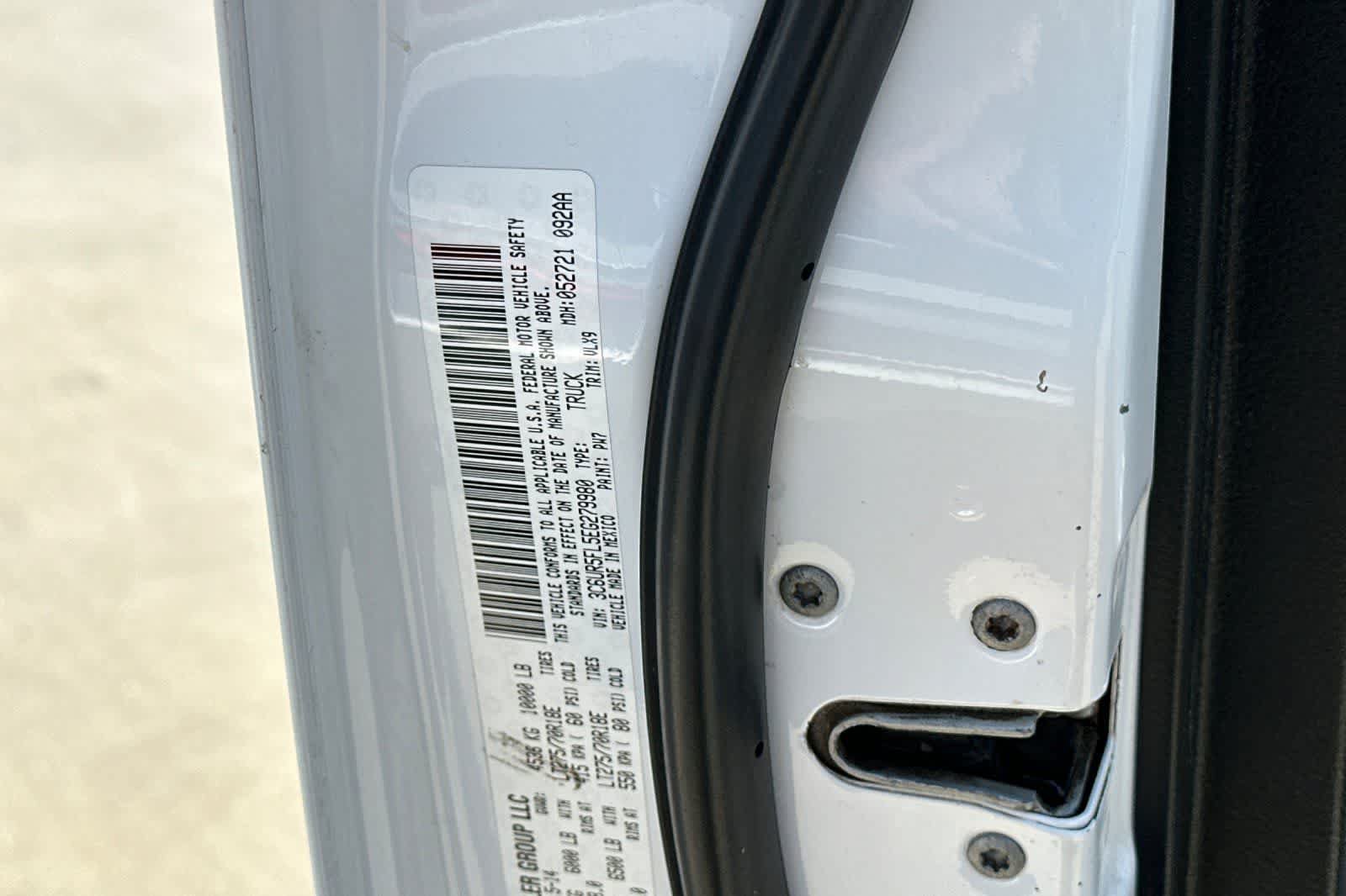 Used 2014 RAM 2500 Laramie w/ Protection Group AWD/4WD image 31