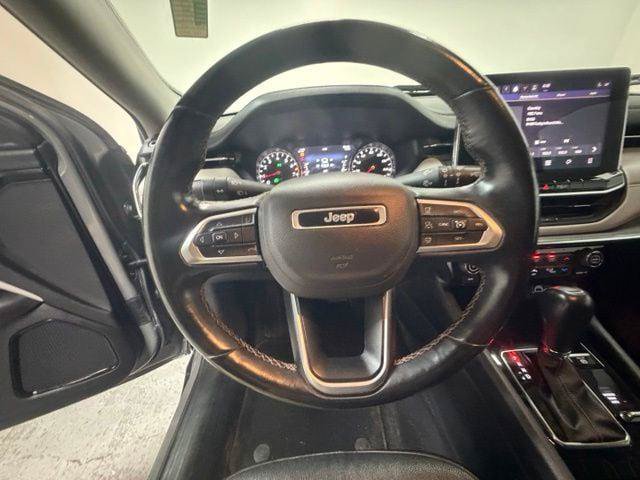 Certified 2022 Jeep Compass Limited AWD/4WD image 17
