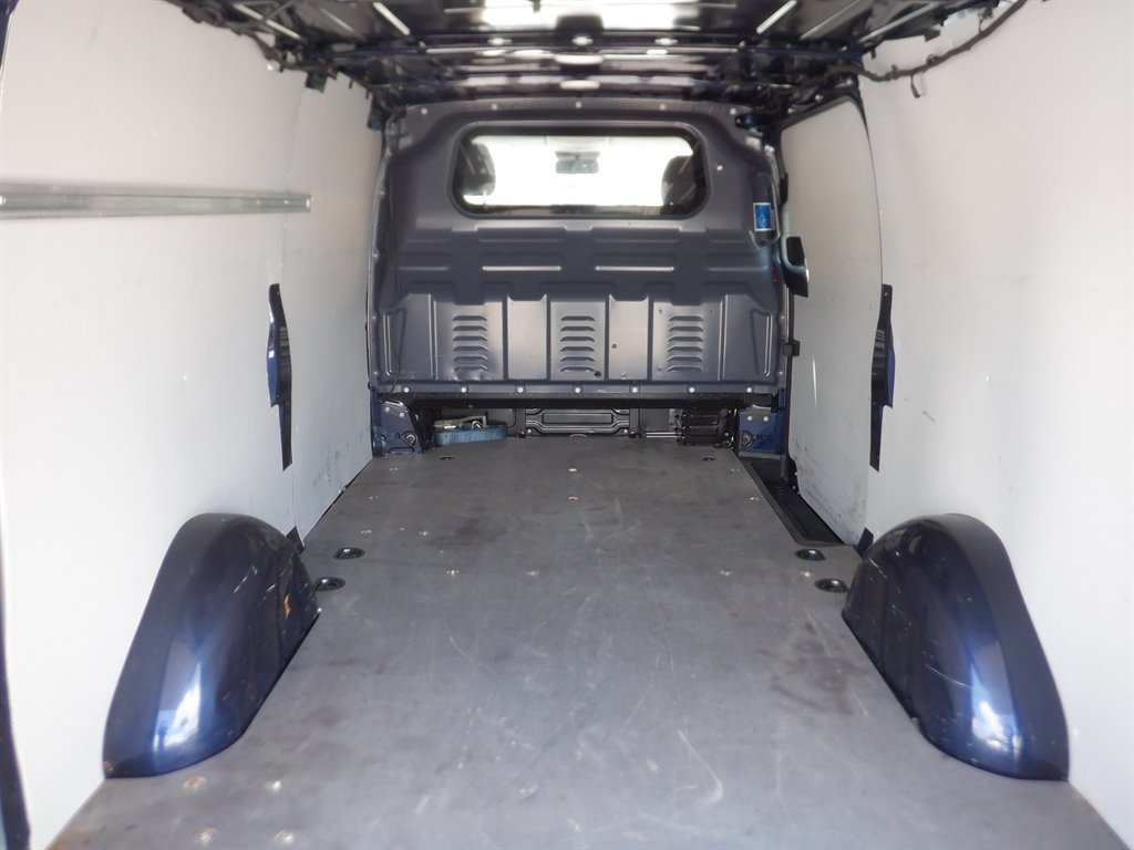 Used 2022 Mercedes-Benz Metris image 5