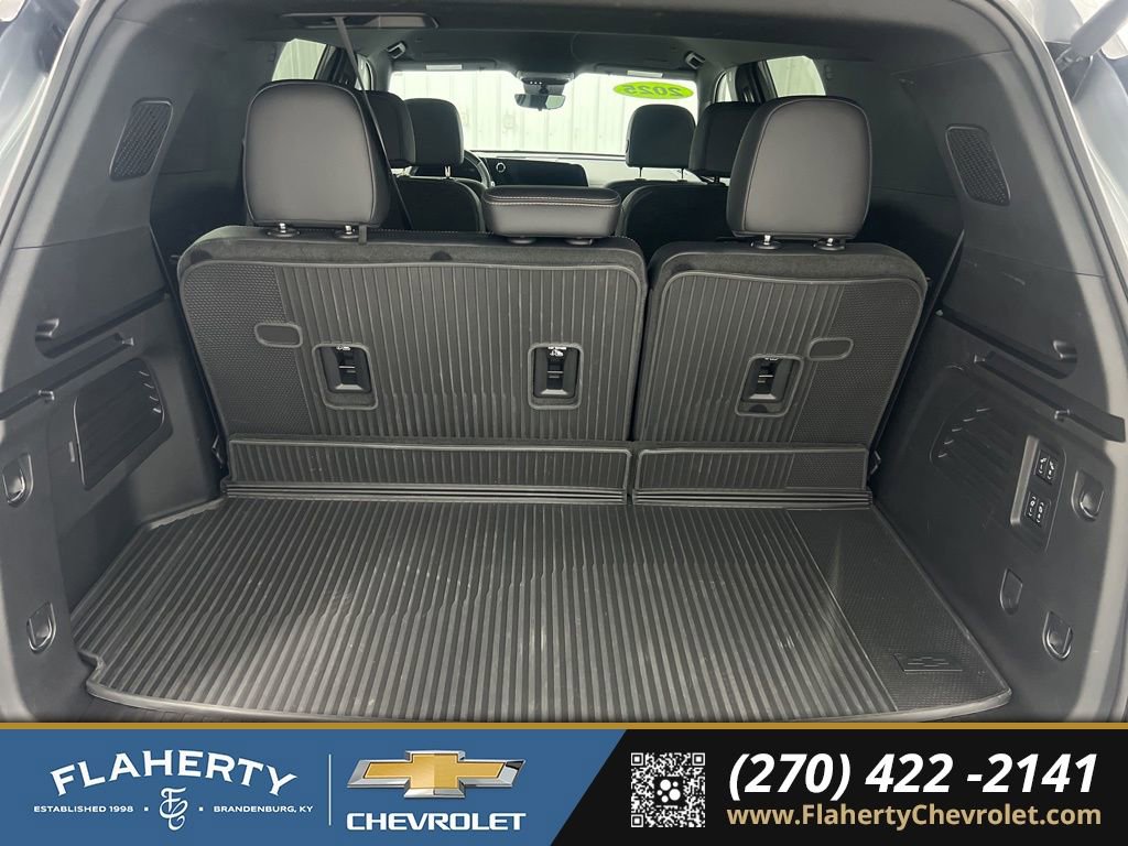 Used 2025 Chevrolet Traverse High Country w/ LPO, Floor Liner Package image 21