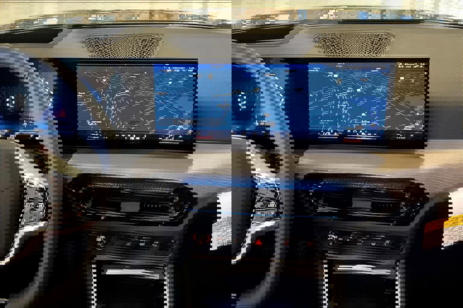 Used 2025 BMW i4 eDrive40 w/ Premium Package image 6