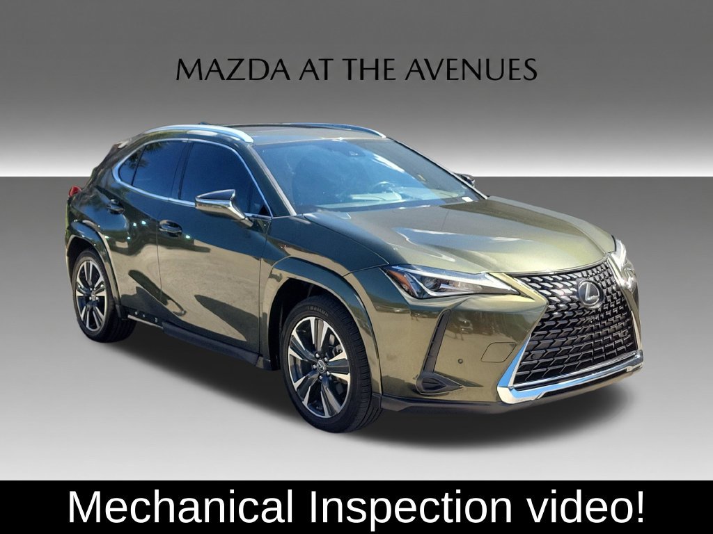 Used 2022 Lexus UX 200 w/ Premium Package FWD image 3