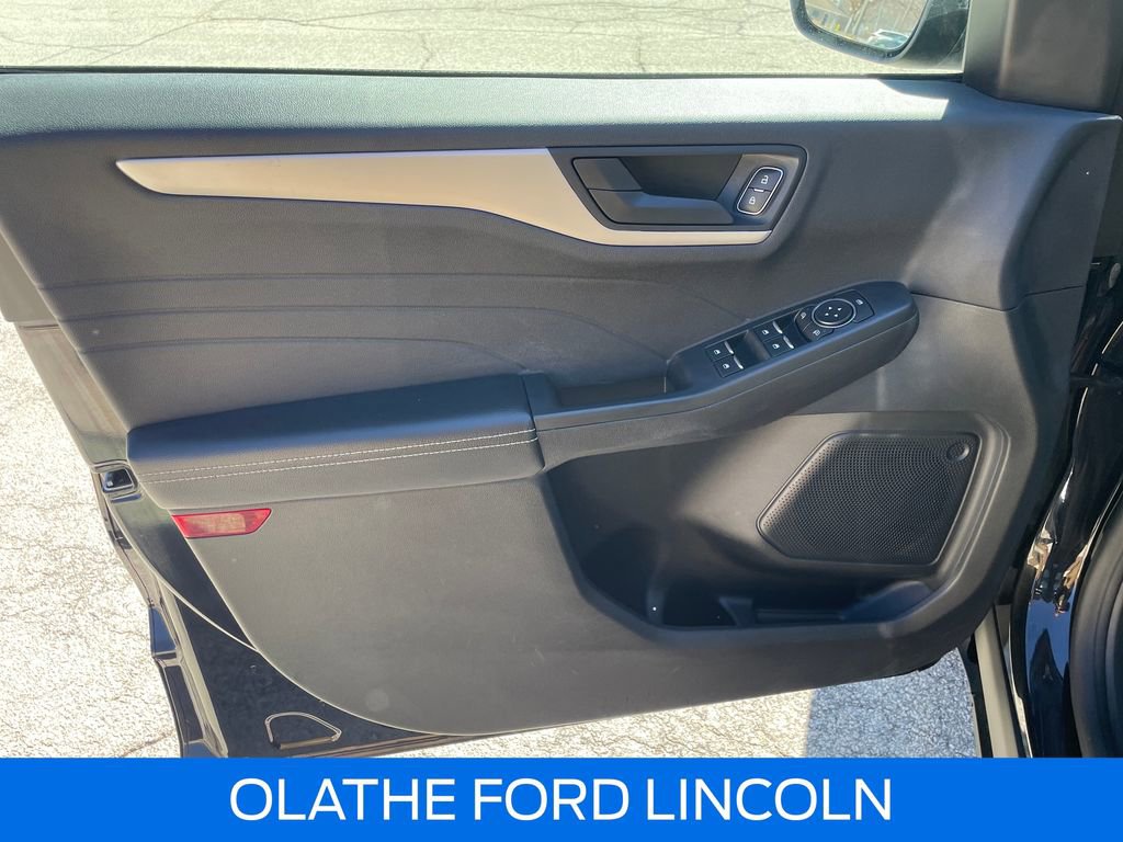 Used 2022 Ford Escape SE w/ Convenience Package image 22