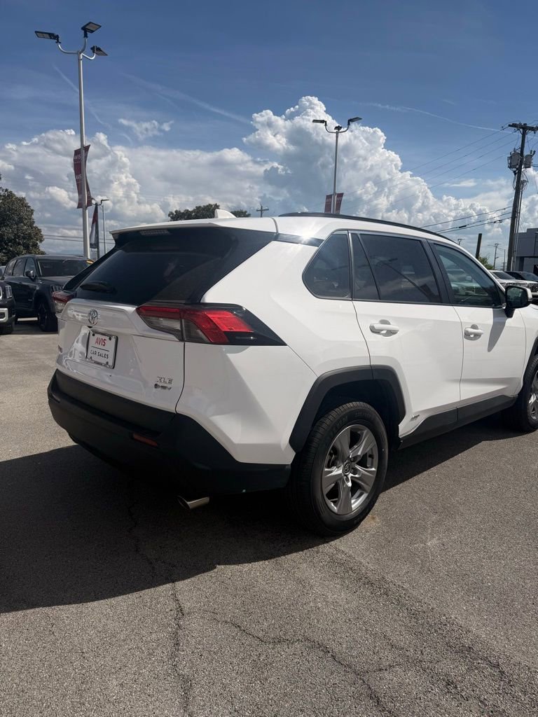 Used 2025 Toyota RAV4 XLE image 6