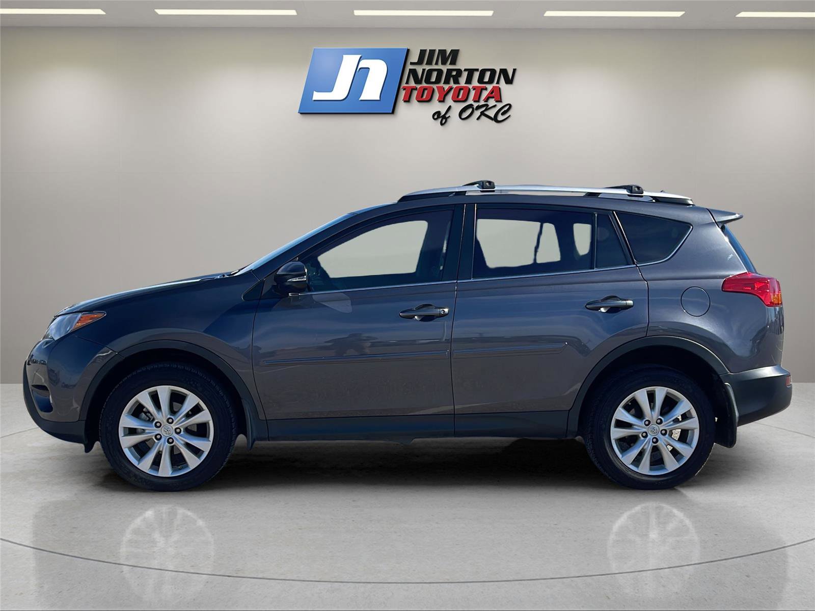 Used 2013 Toyota RAV4 Limited image 8