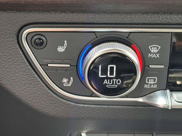 Used 2023 Audi Q5 2.0T Prestige w/ Prestige Package AWD/4WD image 35
