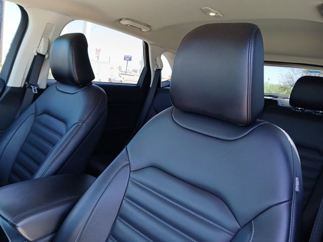 Used 2022 Ford Edge SEL w/ Convenience Package image 17