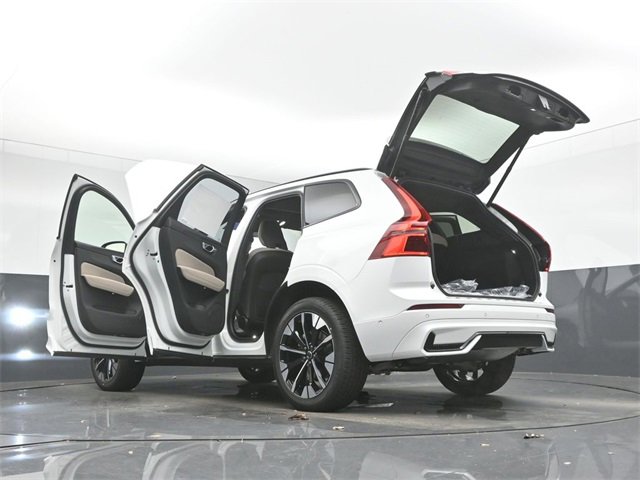 New 2026 Volvo XC60 B5 Plus w/ Protection Package Premier image 56