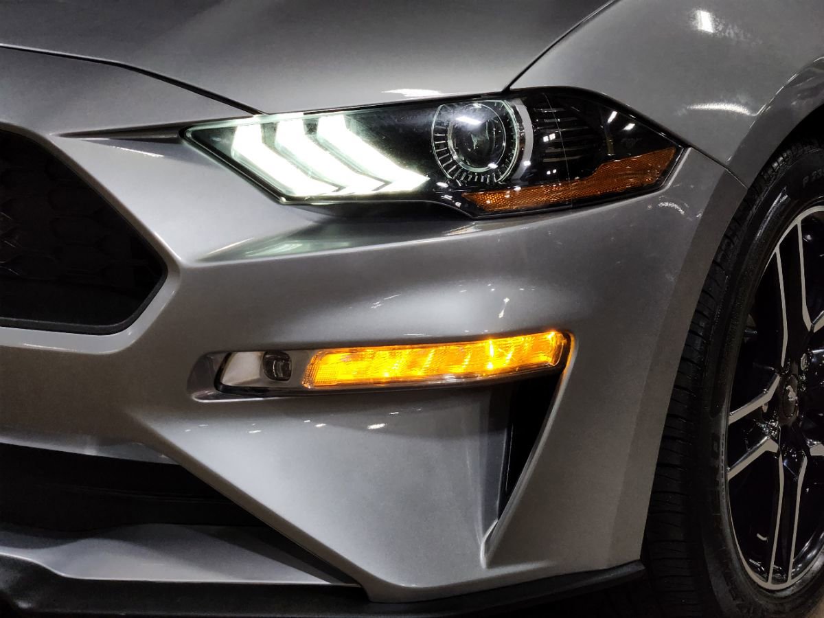 Used 2020 Ford Mustang Premium RWD image 16