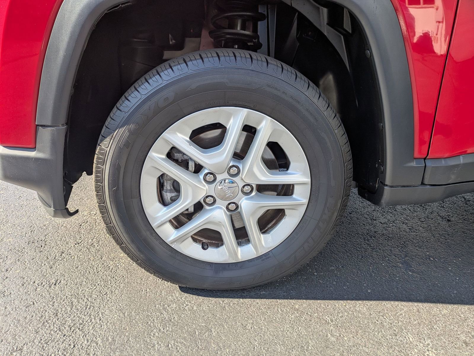 Used 2020 Jeep Compass Sport image 9