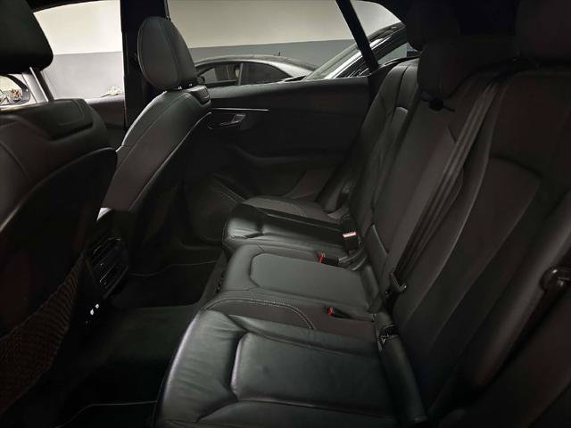 Used 2019 Audi Q8 Premium w/ Convenience Package AWD/4WD image 16