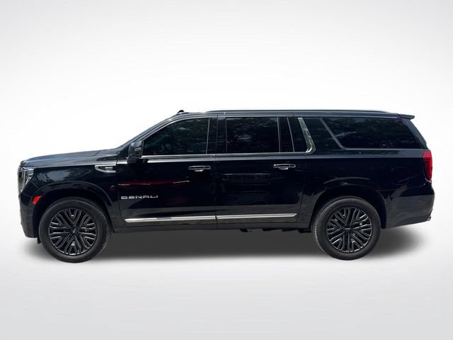 Used 2021 GMC Yukon XL Denali AWD/4WD image 2