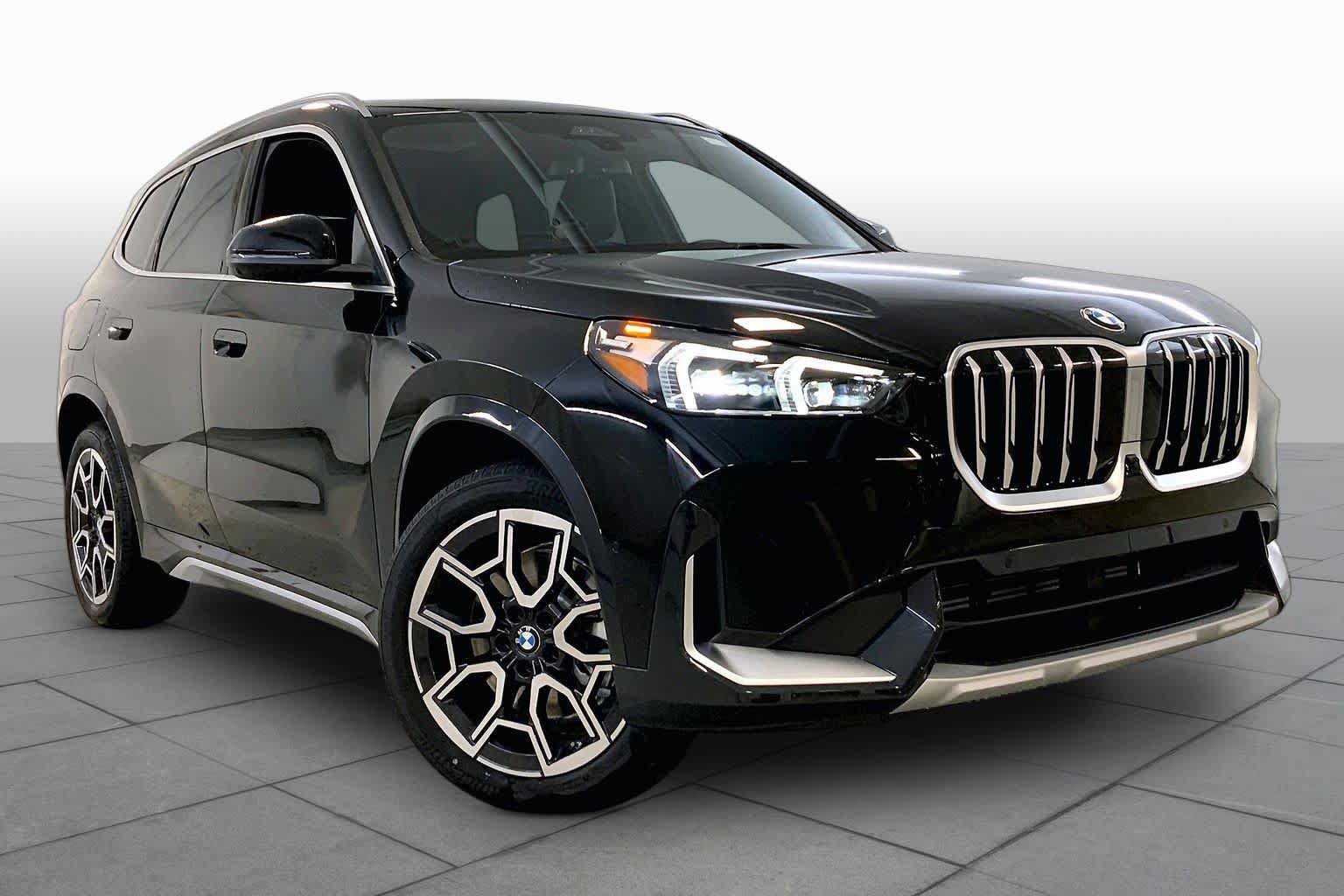 New 2026 BMW X1 xDrive28i w/ Technology Package AWD/4WD image 2