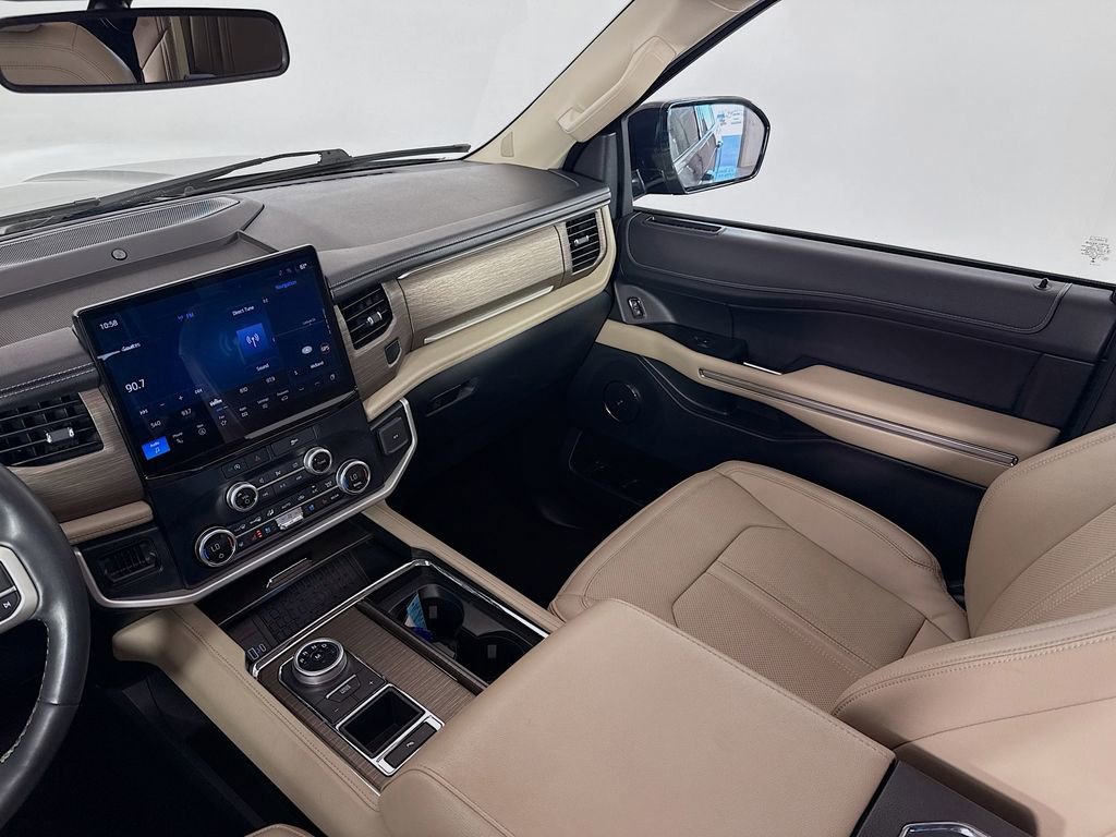 Used 2024 Ford Expedition Limited image 26