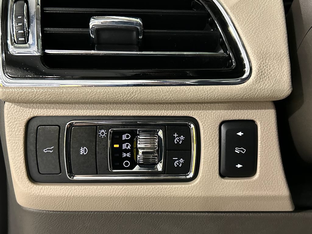 Certified 2022 Lincoln Navigator L Reserve AWD/4WD image 20
