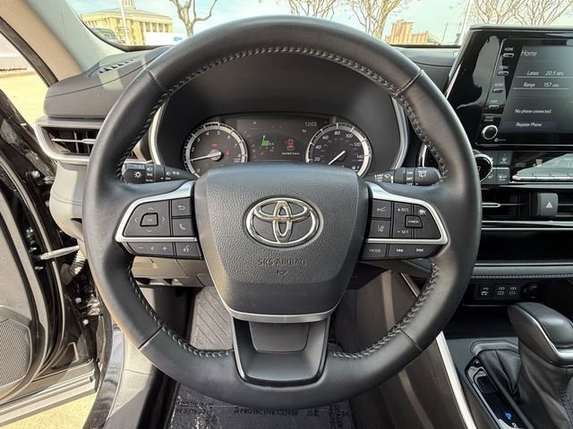 Used 2022 Toyota Highlander XLE image 13