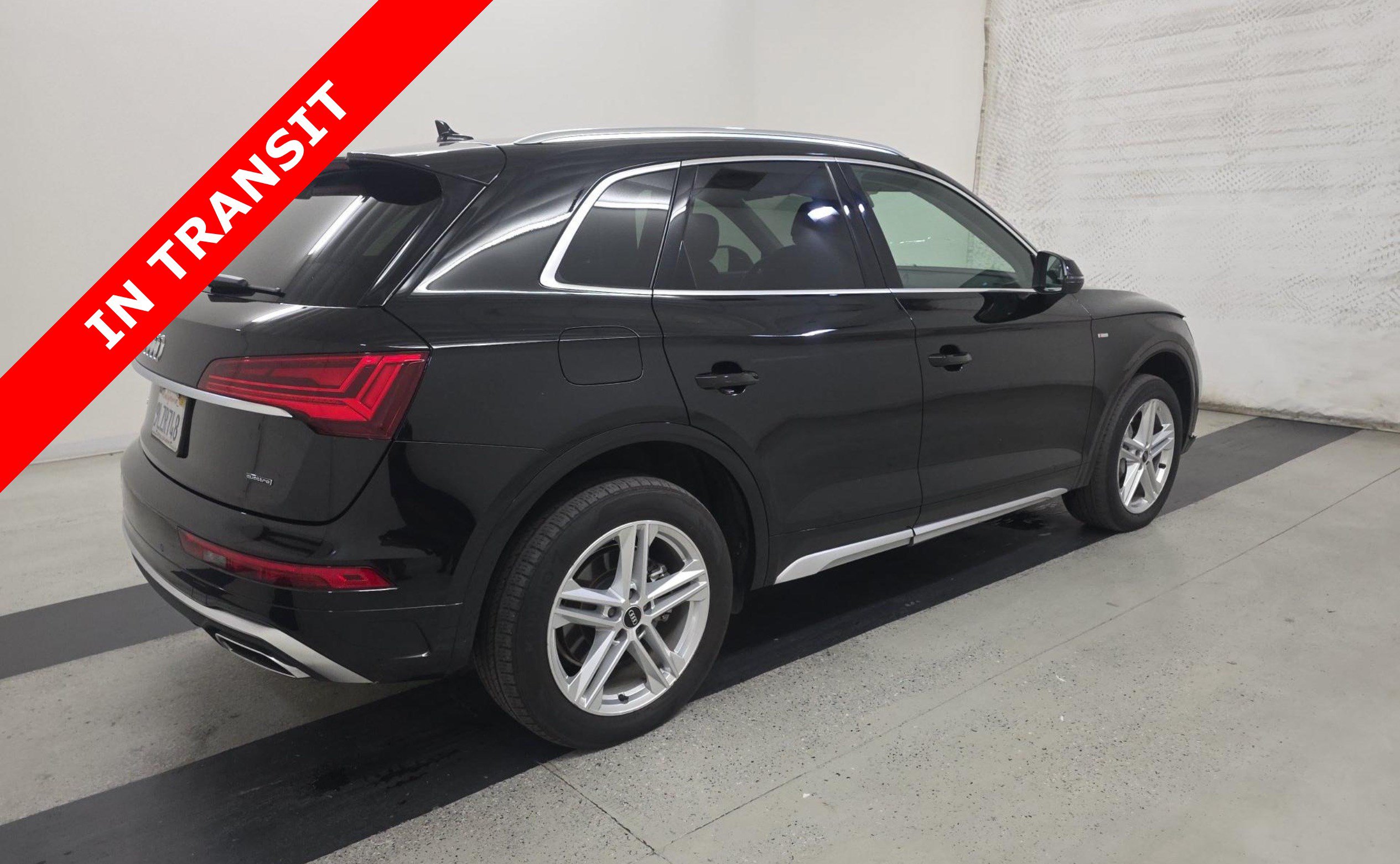 Used 2024 Audi Q5 e Premium w/ Convenience Package AWD/4WD image 5