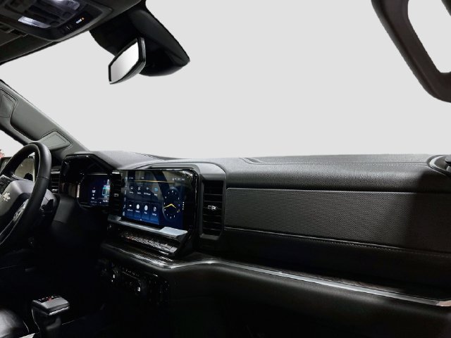 Used 2024 Chevrolet Silverado 1500 LTZ w/ LTZ Premium Package AWD/4WD image 23