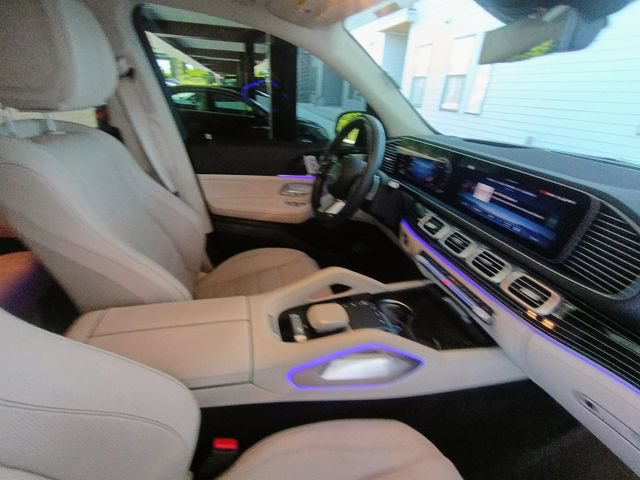 Used 2024 Mercedes-Benz GLS 580 4MATIC image 50
