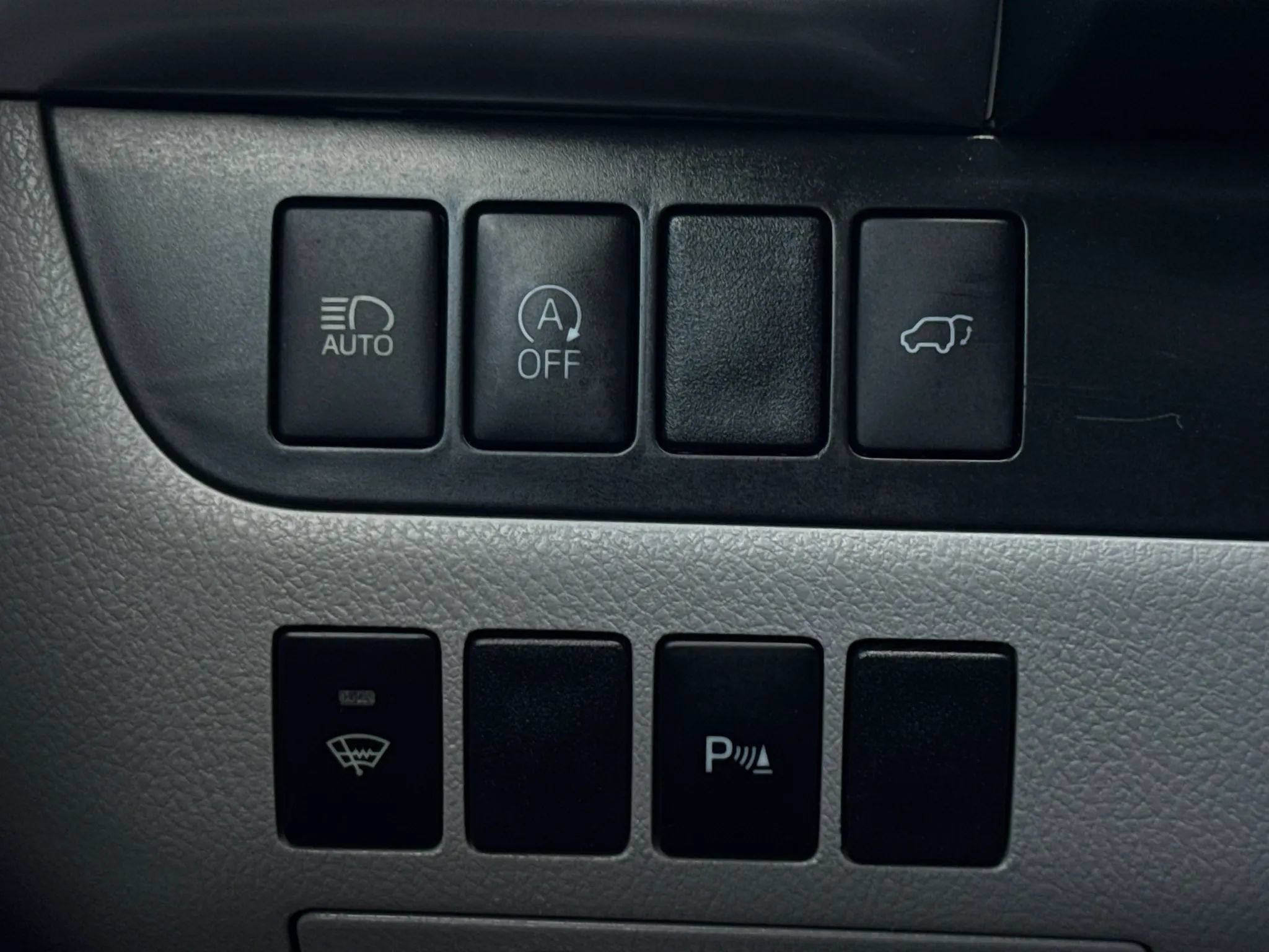 Used 2019 Toyota Highlander Limited FWD image 40