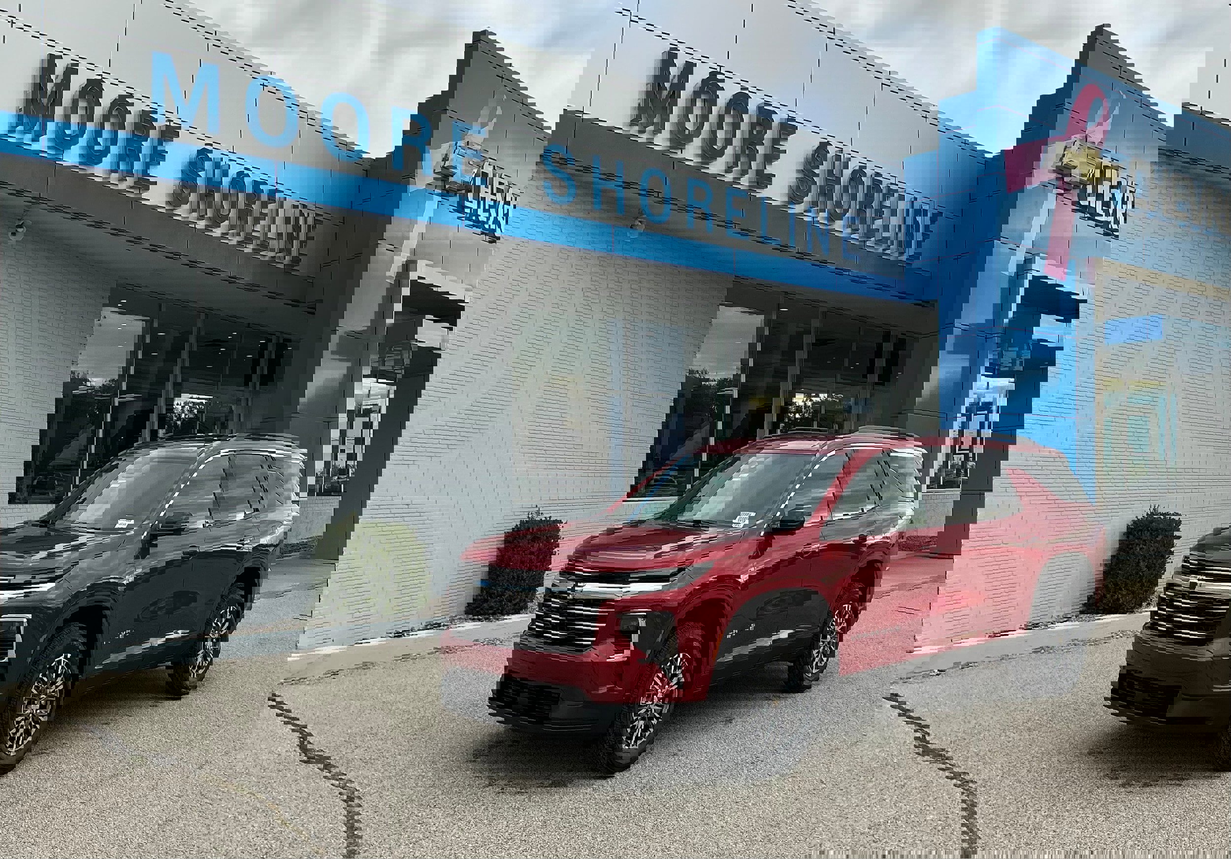 New 2026 Chevrolet Traverse LT w/ Driver Confidence Package image 1