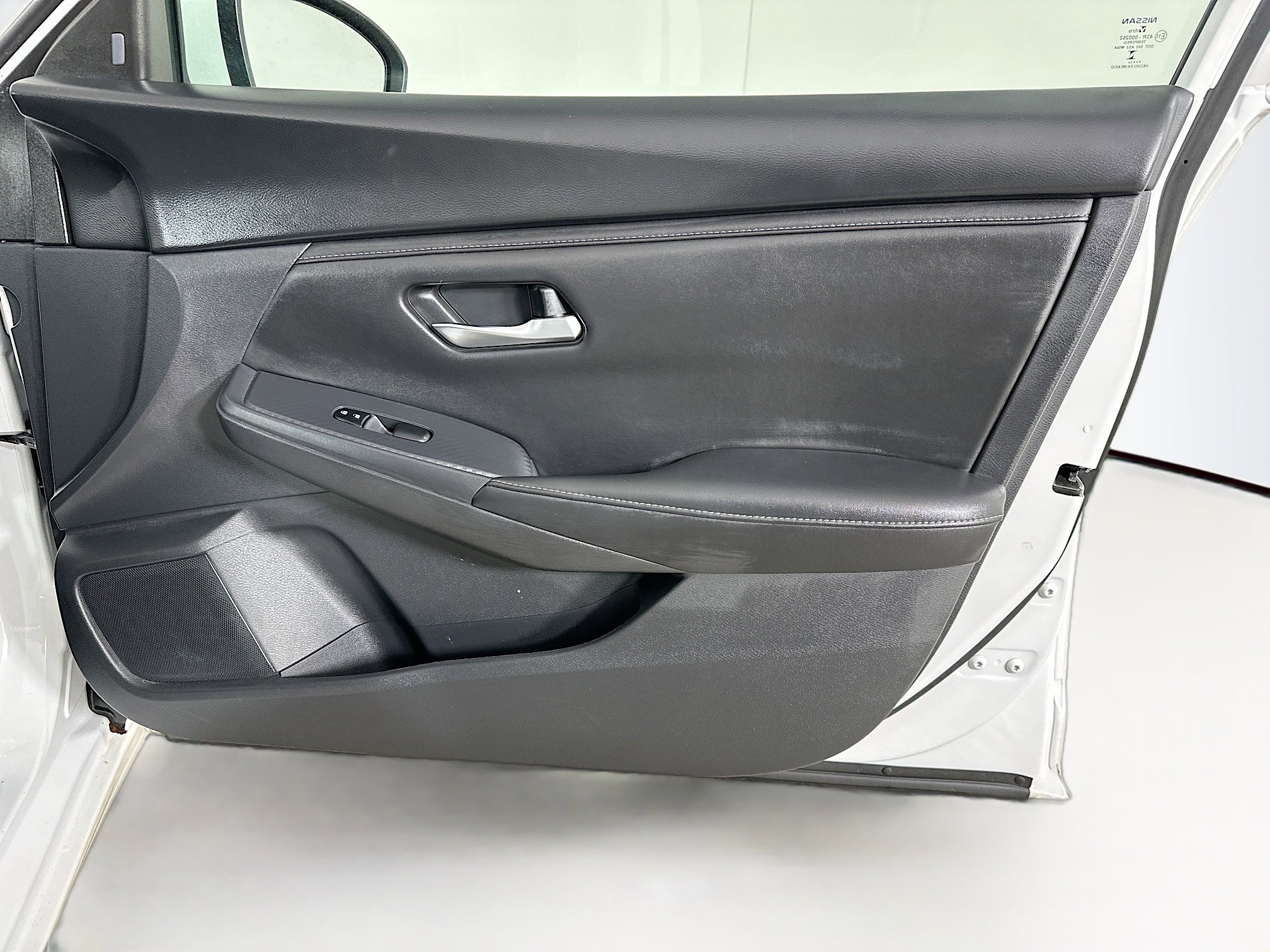 Used 2024 Nissan Sentra SV image 30