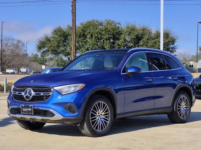 Certified 2025 Mercedes-Benz GLC 300 image 3