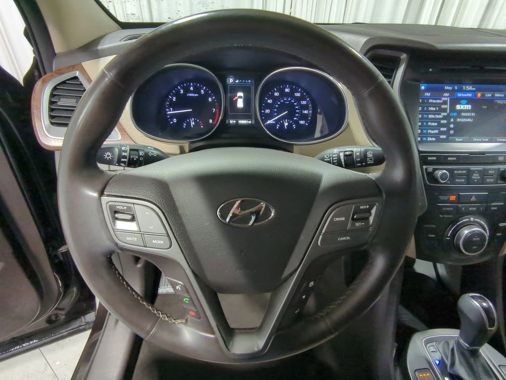 Used 2017 Hyundai Santa Fe Limited w/ Cargo Package AWD/4WD image 28
