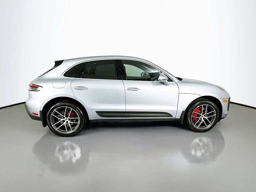 Certified 2023 Porsche Macan S AWD/4WD image 8