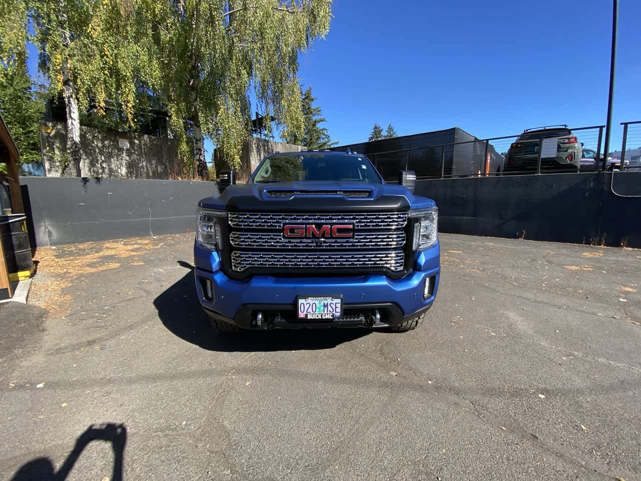 Used 2021 GMC Sierra 3500 Denali w/ Denali Ultimate Package AWD/4WD image 9